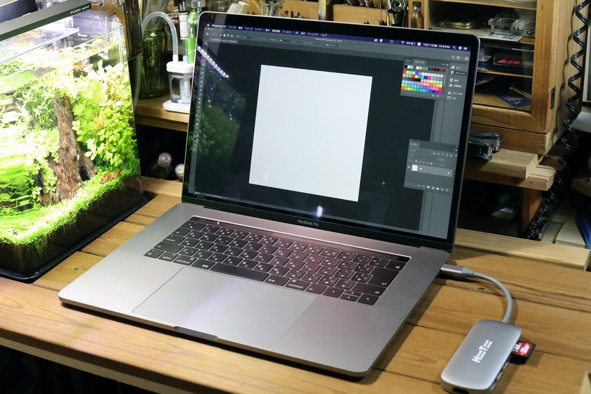 MacBook Pro15インチとPhotoshop